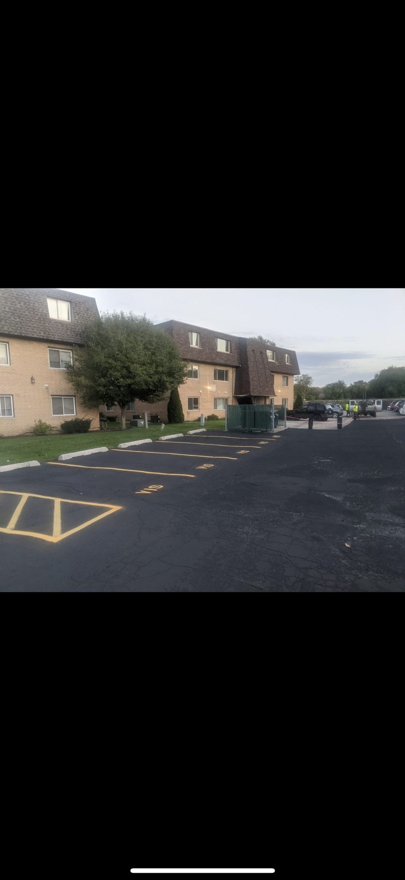 Commercial sealcoating and lot maintenance