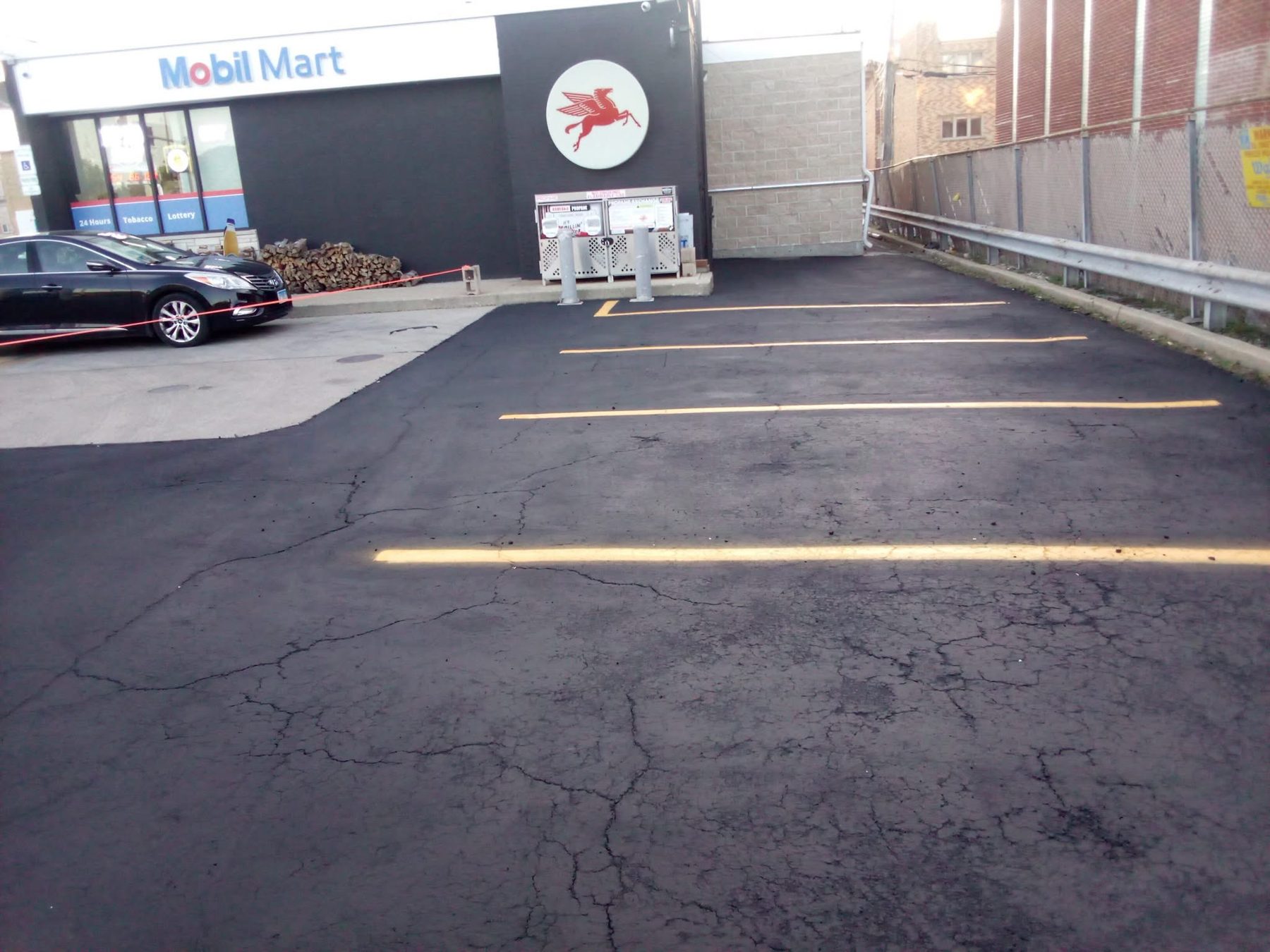Commercial sealcoating and lot maintenance